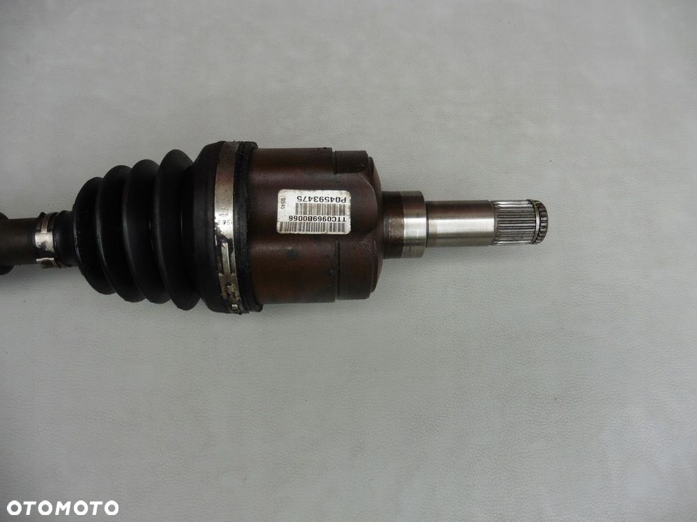 Półoś lewy przód Chrysler Startus JA 2,0 16v 2,5 - 2