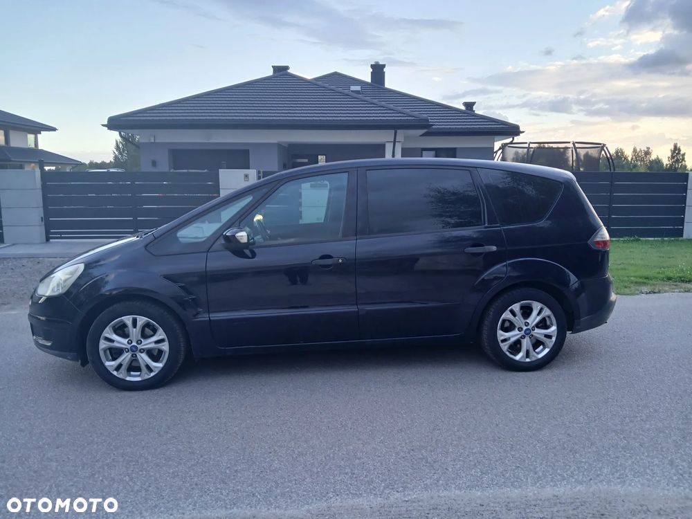 Ford S-Max - 8