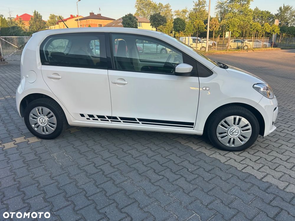 Volkswagen up! BlueMotion Technology move - 6