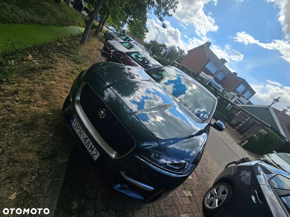 Jaguar F-Pace 2.0 i4D RWD R-Sport - 1
