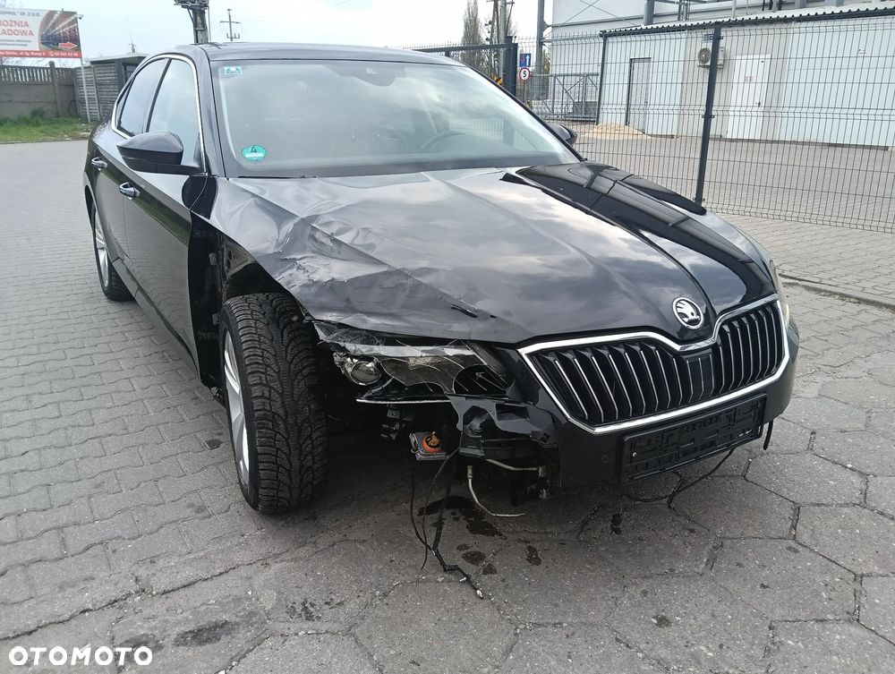 Skoda Superb 2.0 TDI DSG L&K - 5