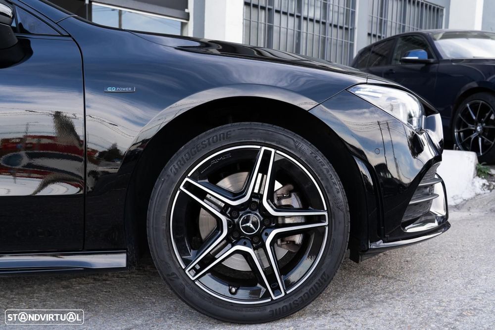 Mercedes-Benz CLA 250 e Shooting Brake AMG Line - 4
