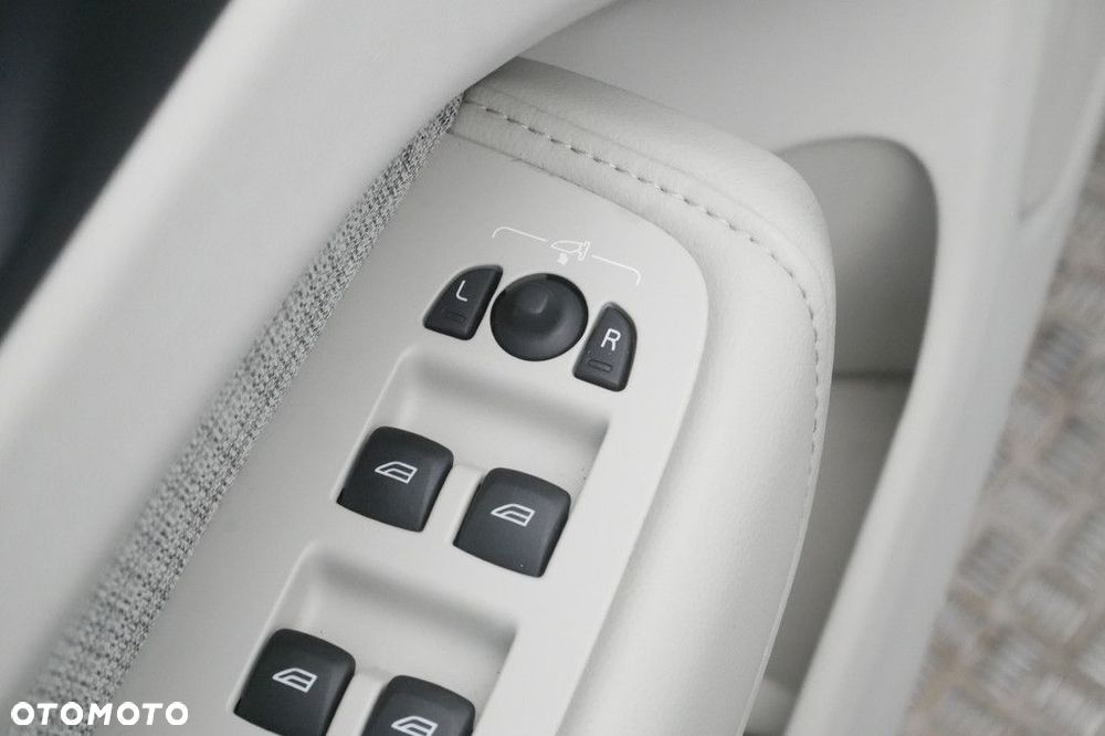 Volvo XC 60 - 29