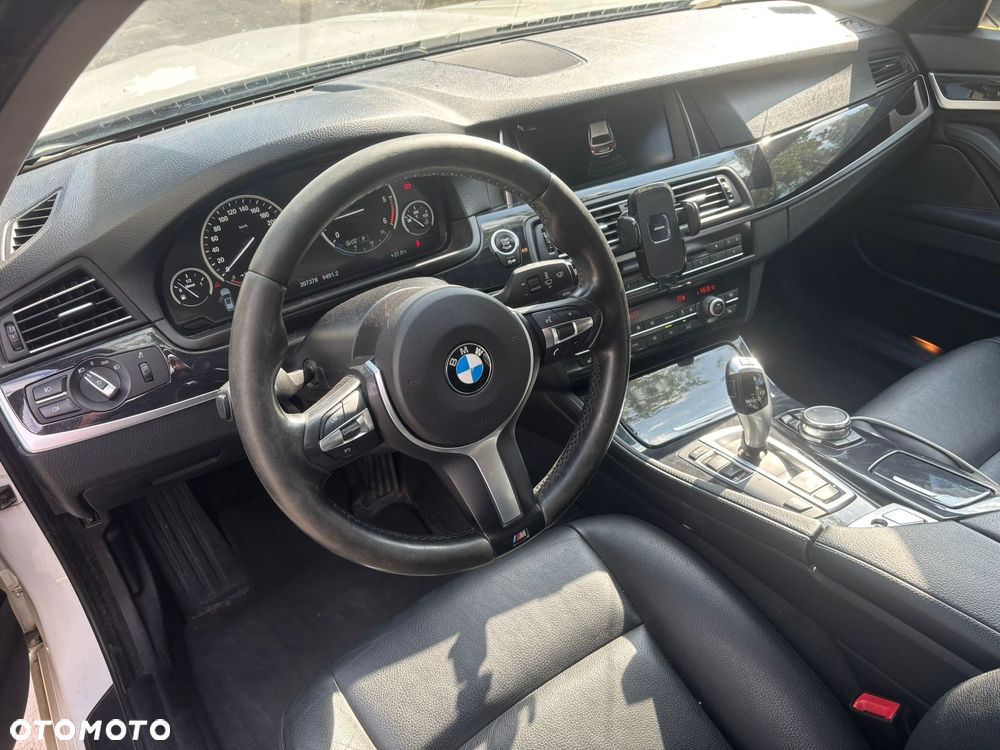 BMW Seria 5 ver-518d-luxury-line - 9