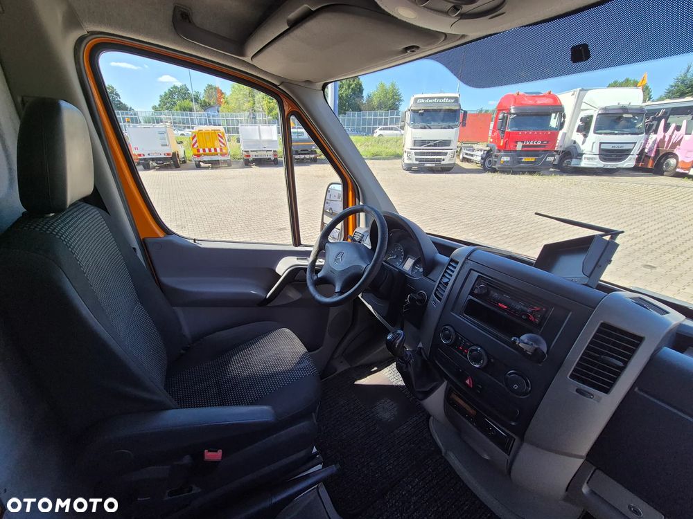 Mercedes-Benz Sprinter 518 CDi / INSPEKCJA KANAŁÓW / 3 KAMERY / SOCJALNE POMIESZCZENIE / W PEŁNI SPRAWNY / DO KANALIZACJI / ASENIZACYJNY / EURO 4 - 17