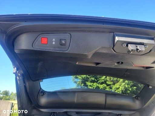 Peugeot 3008 BlueHDi 130 Stop & Start EAT8 Active Business-Paket - 6