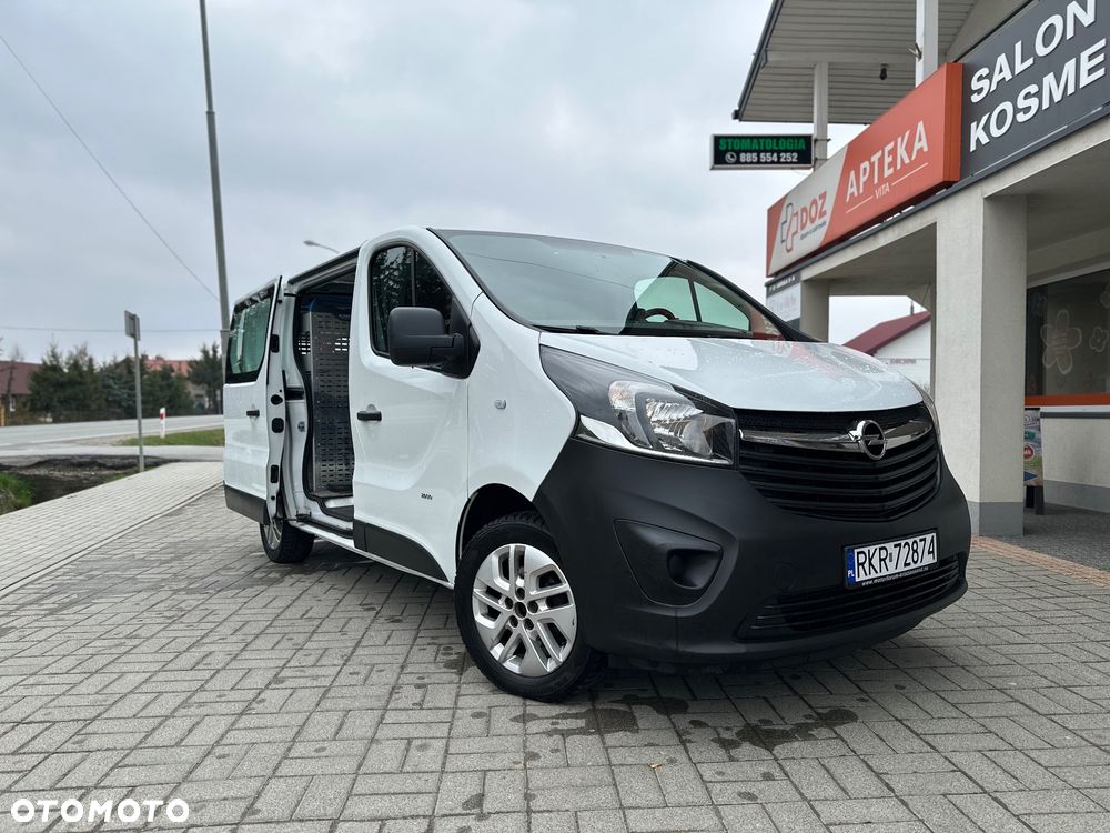 Opel Vivaro - 1