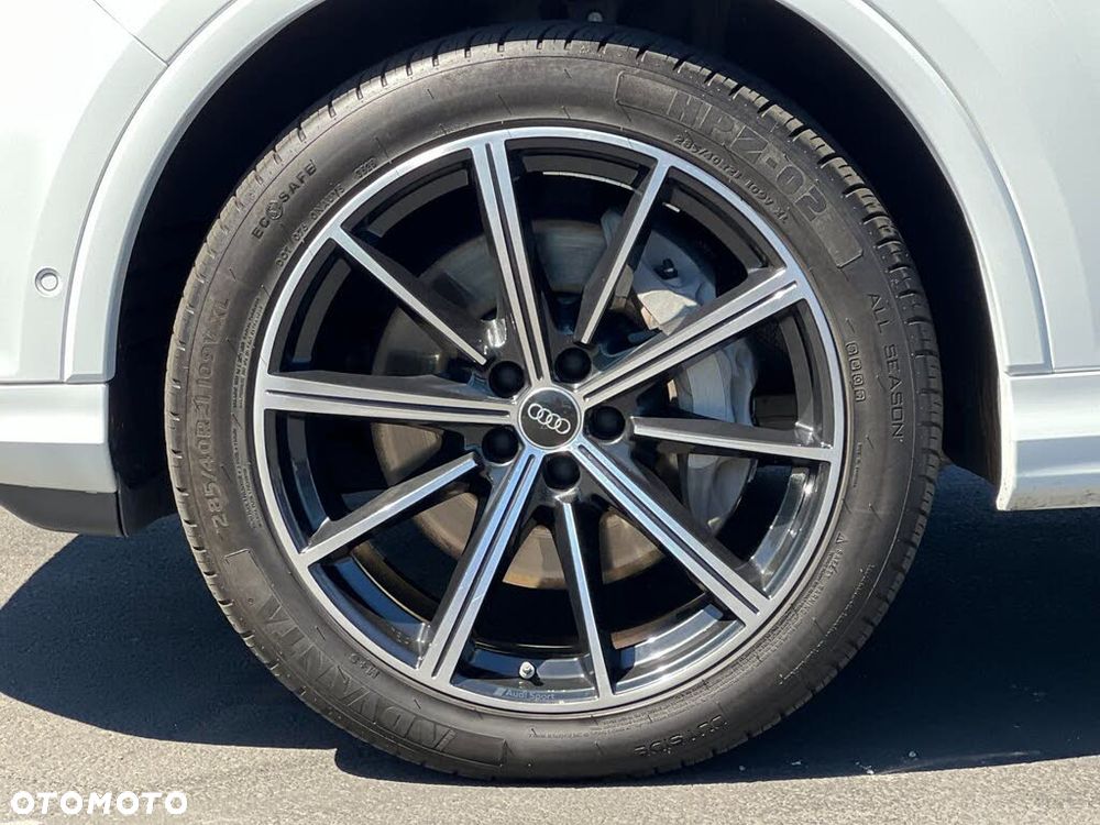 Audi Q7 - 10
