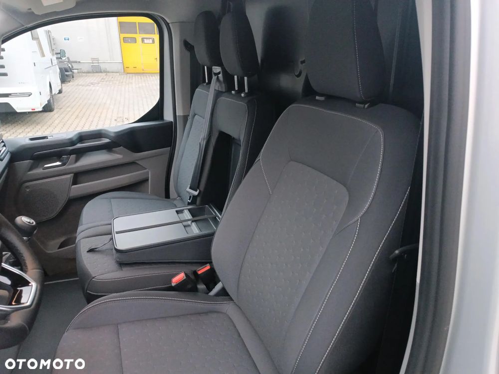 Ford Transit Custom - 12
