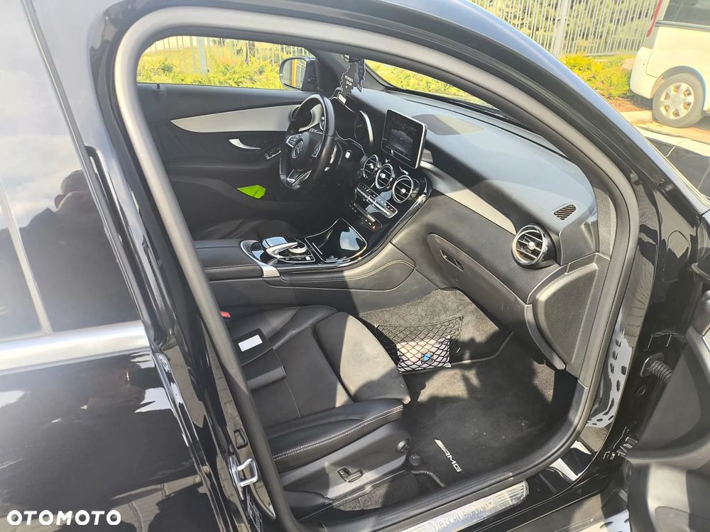 Mercedes-Benz GLC 220 d 4Matic 9G-TRONIC AMG Line - 25