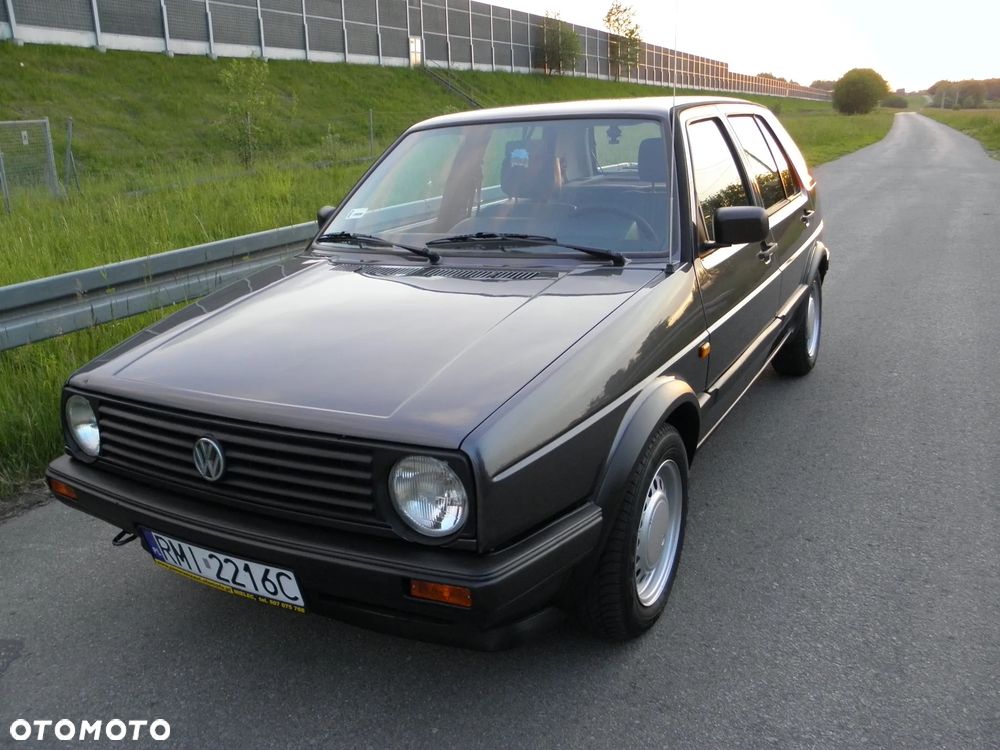 Volkswagen Golf 1.6 CL - 7