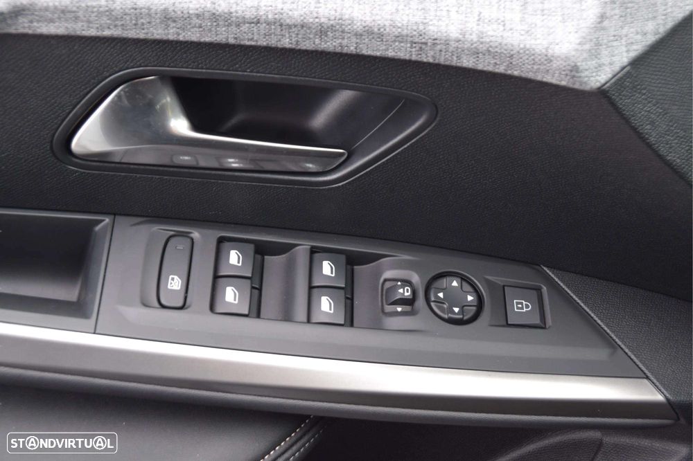 Peugeot 3008 1.2 Hybrid Allure e-DCS6 - 11