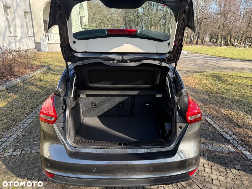 Ford Focus - 17