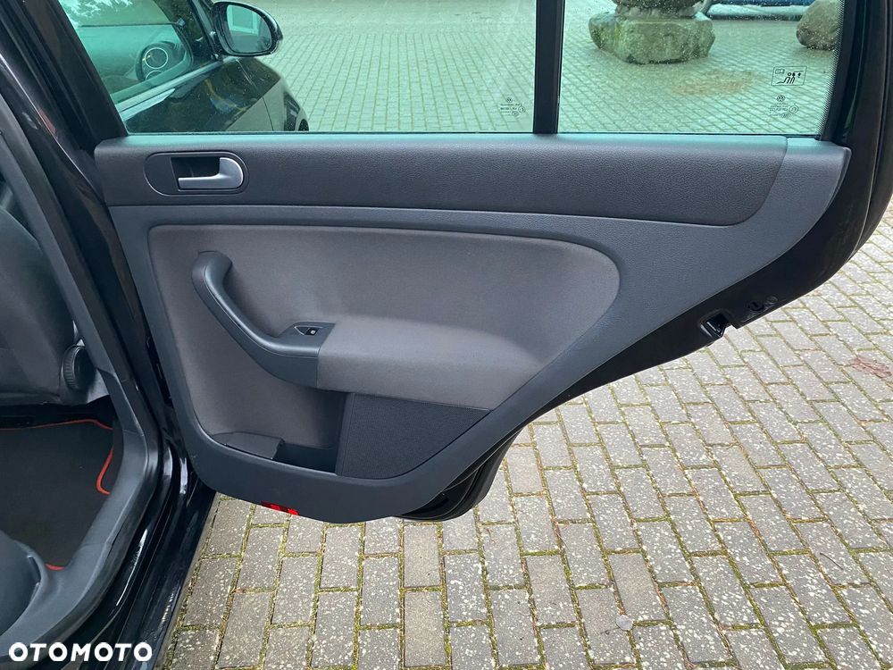 Volkswagen Golf Plus 1.4 Goal - 33