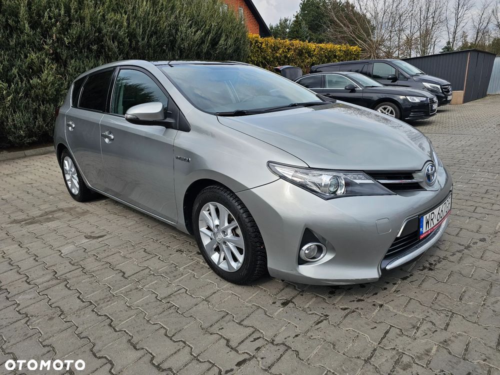 Toyota Auris 1.8 HSD Luna - 11