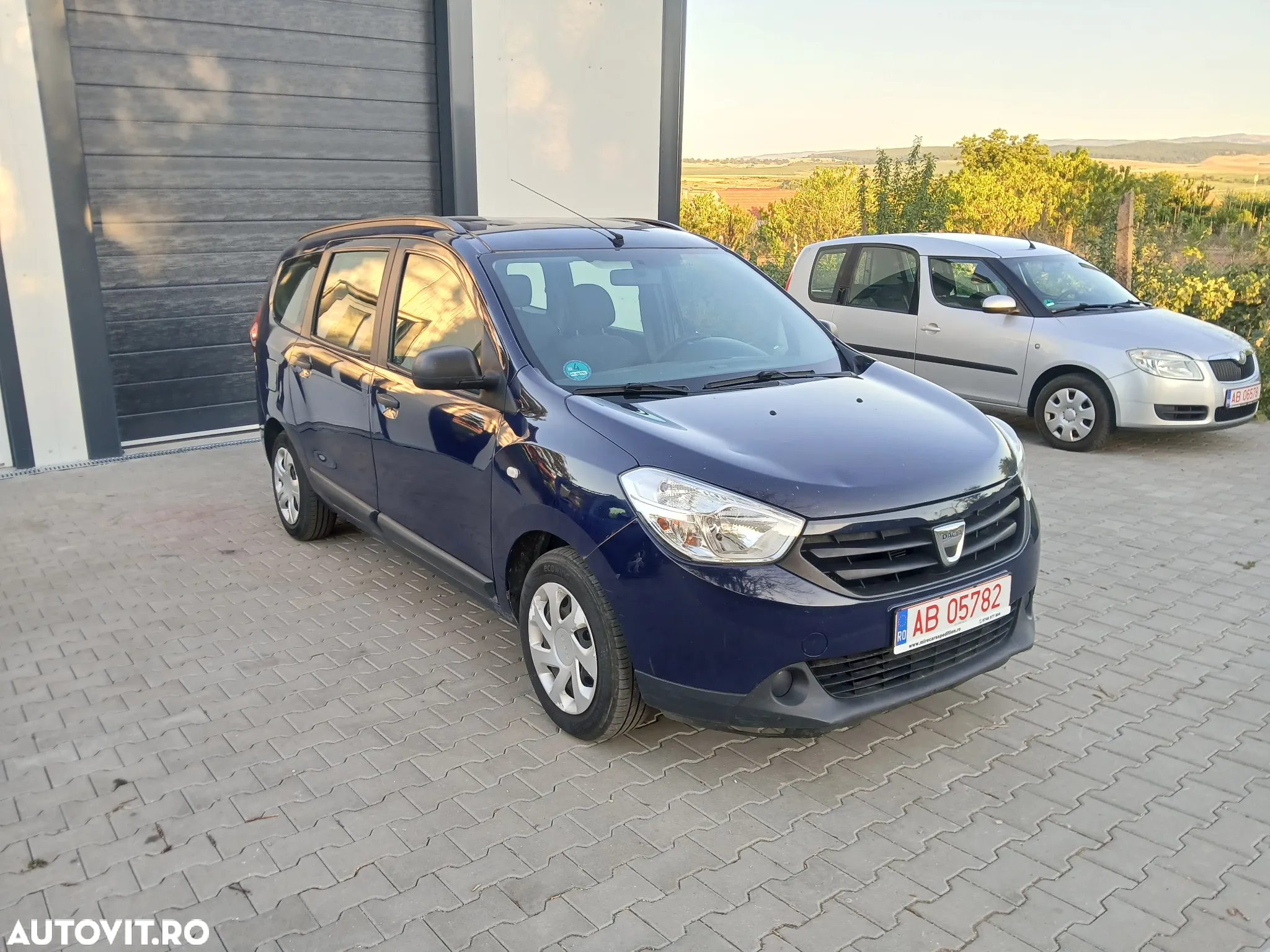 Dacia Lodgy 1.5 dCi 90 CP Ambiance - 2