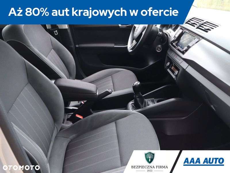 Skoda Fabia - 10