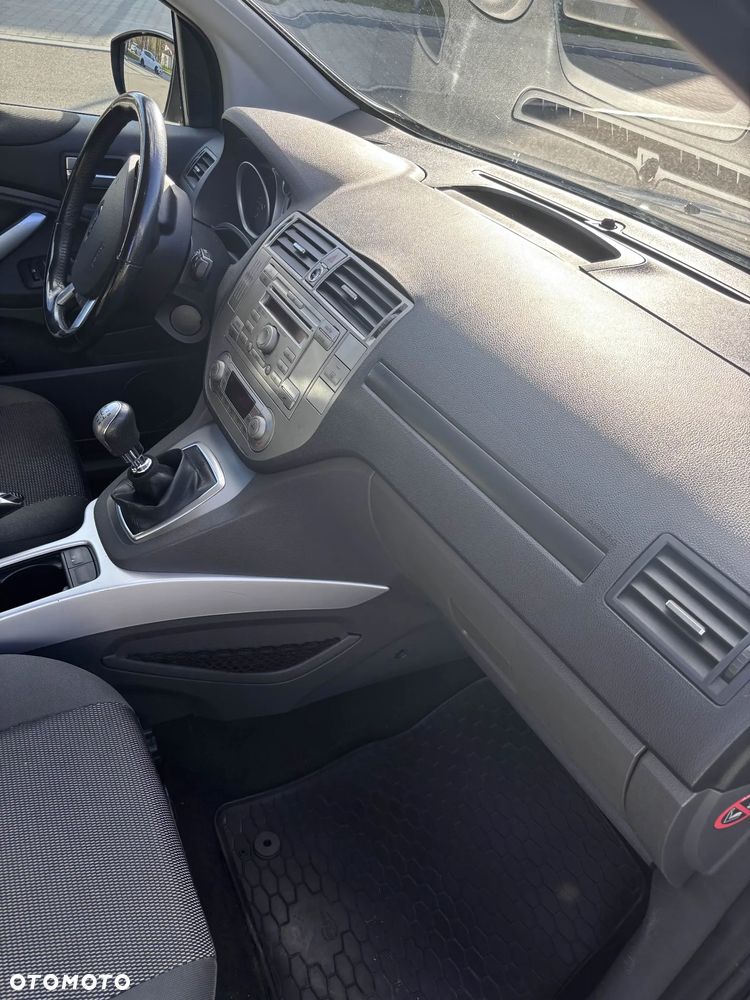 Ford Kuga 2.0 TDCi Titanium FWD - 15
