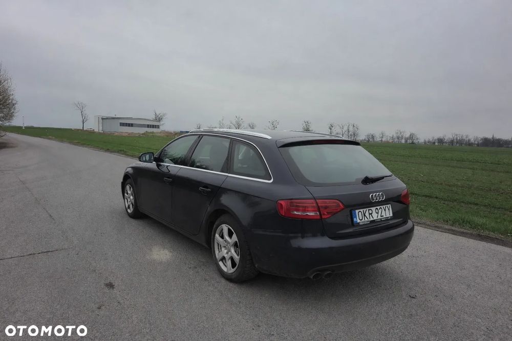 Audi A4 Avant 2.0 TDI DPF Ambiente - 3