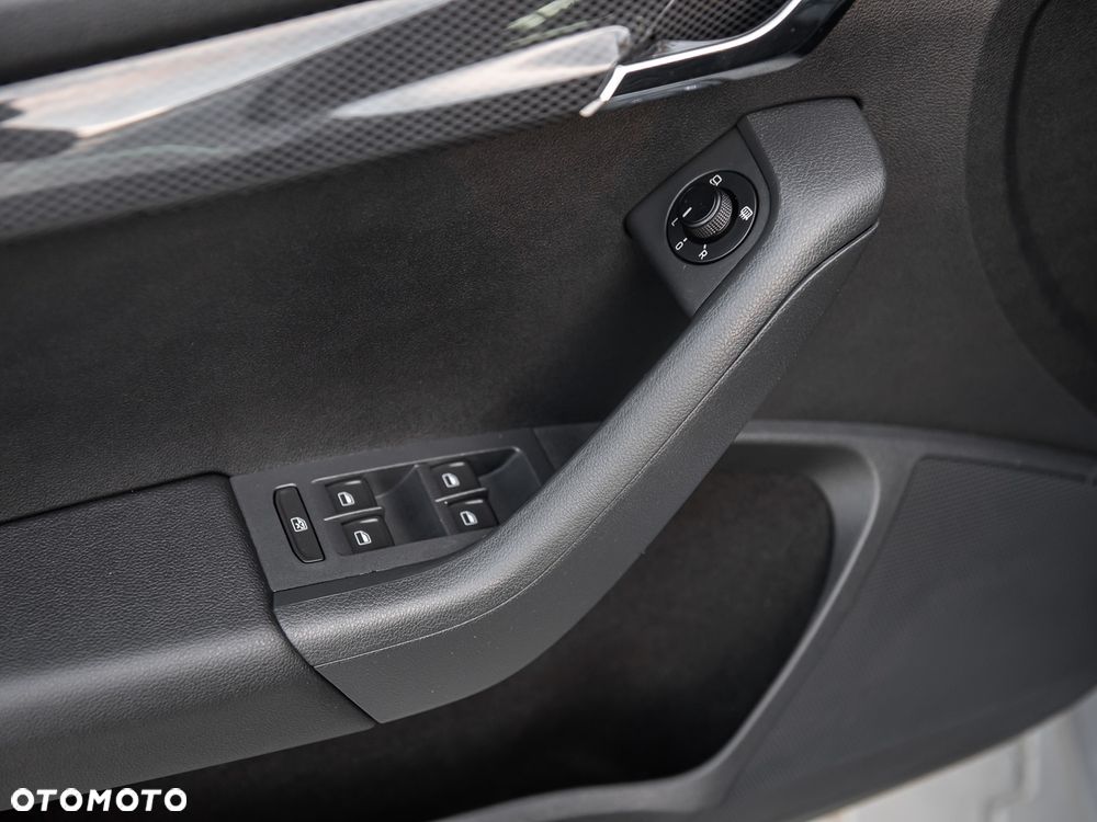 Skoda Octavia 2.0 TSI RS - 16