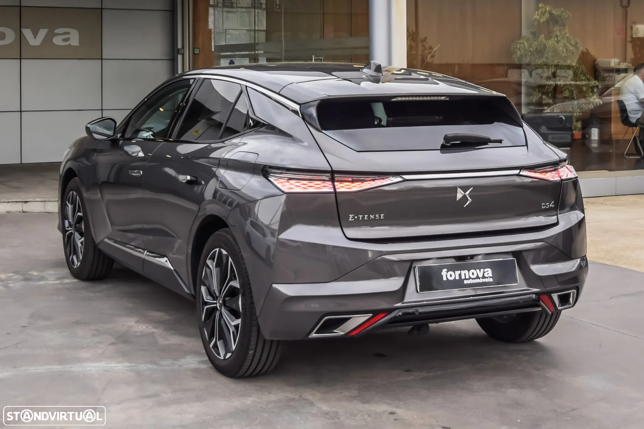 DS DS4 E-Tense Rivoli EAT8 - 7