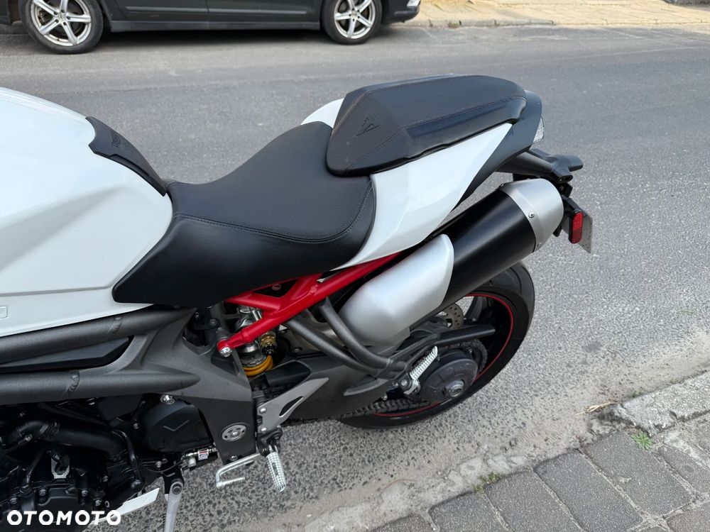 Triumph Speed Triple - 12