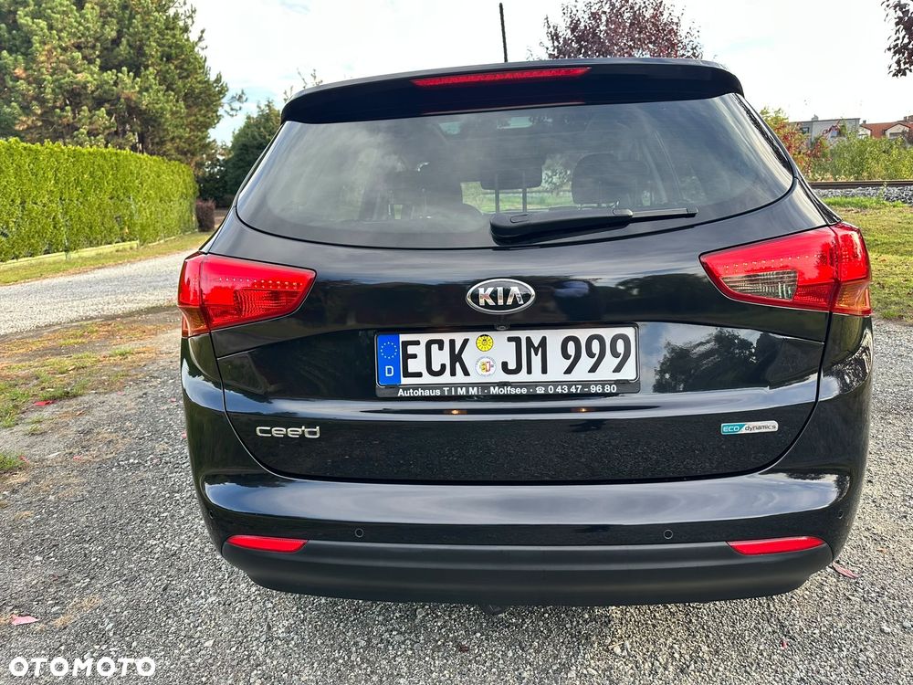 Kia Ceed - 8