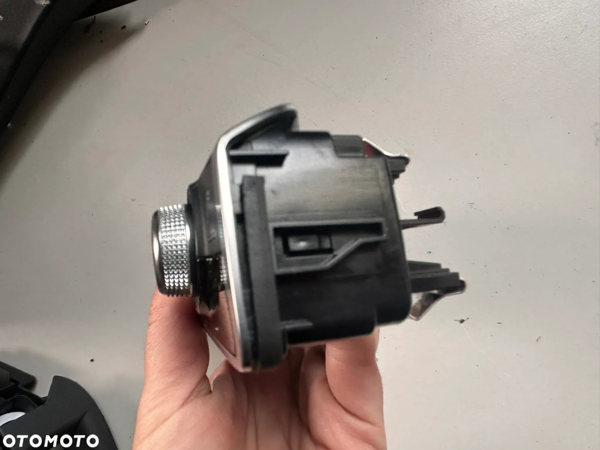 Panel sterownik klimatyzacji Audi A3 S3 8V 8V0820043D - 8