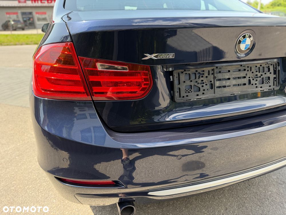BMW Seria 3 320d xDrive Luxury Line - 29