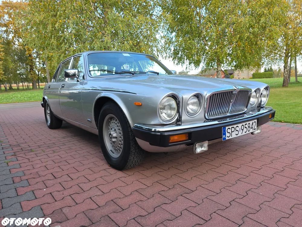 Jaguar XJ - 6