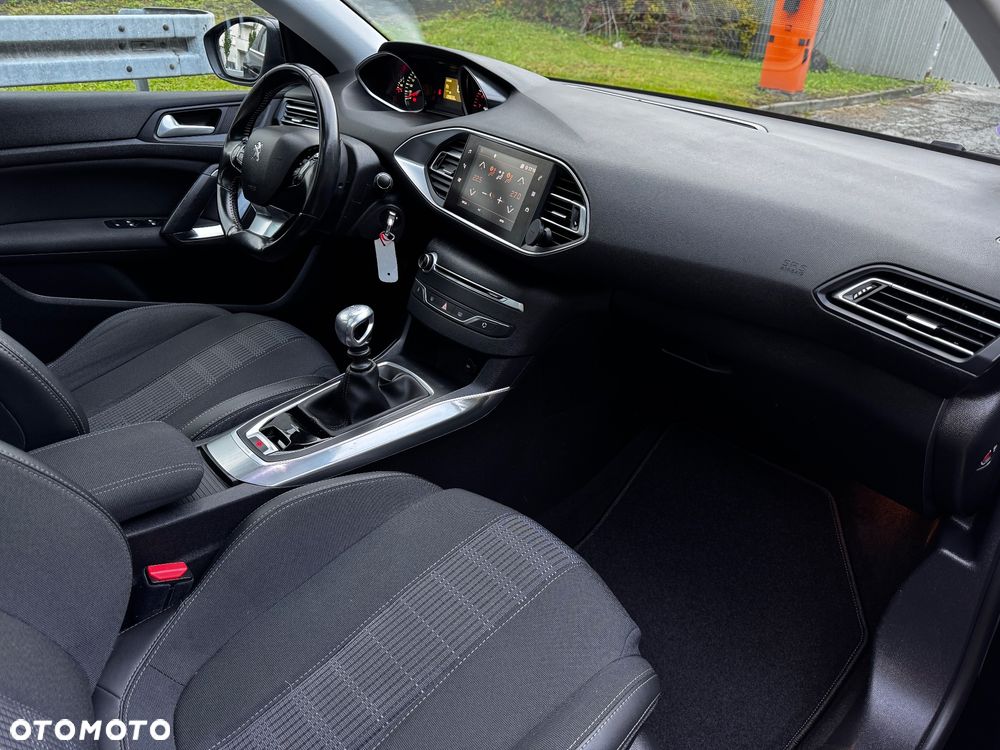 Peugeot 308 130 e-THP Stop & Start Allure - 8