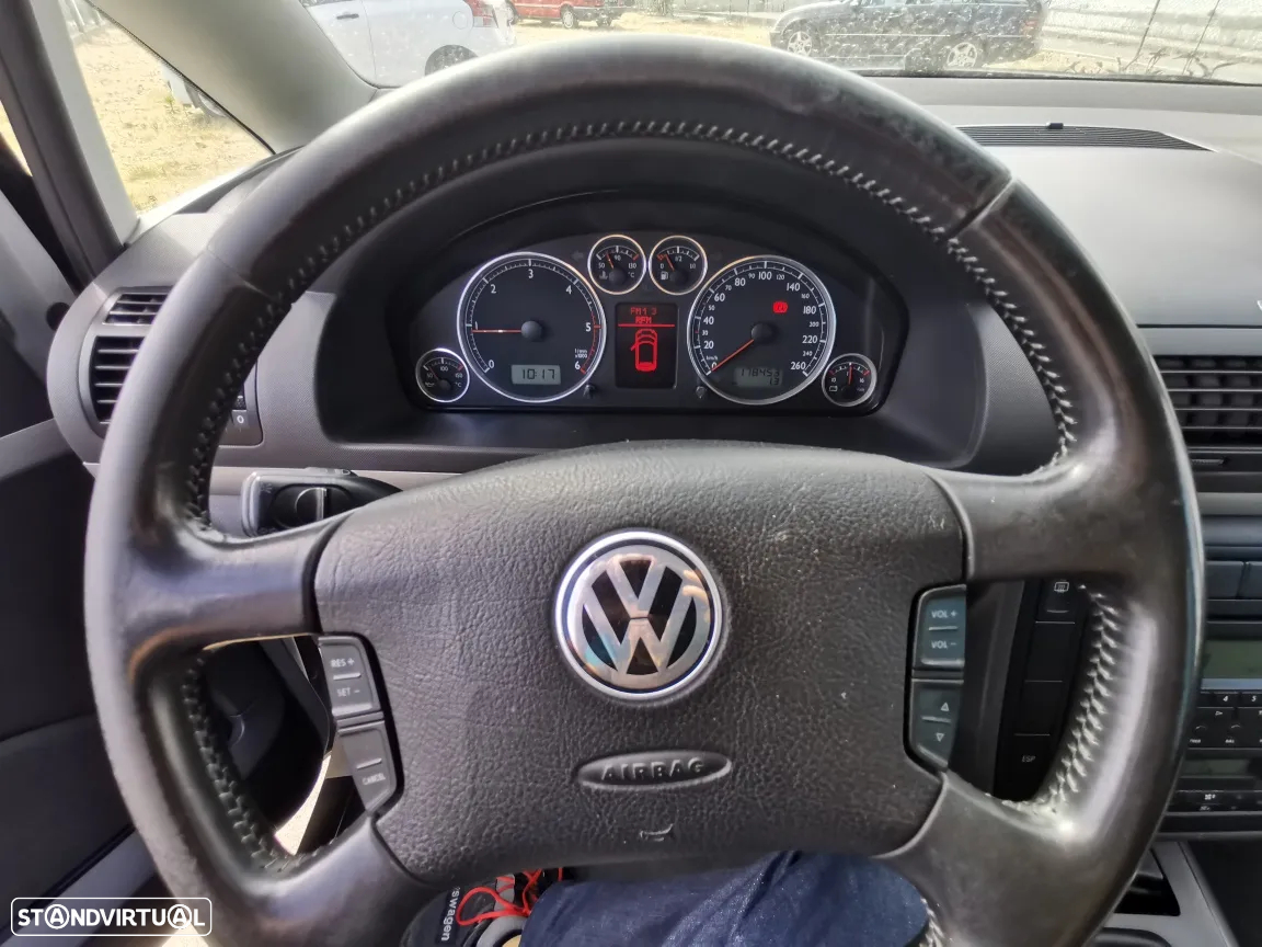 VW Sharan 2.0 TDi Highline - 21