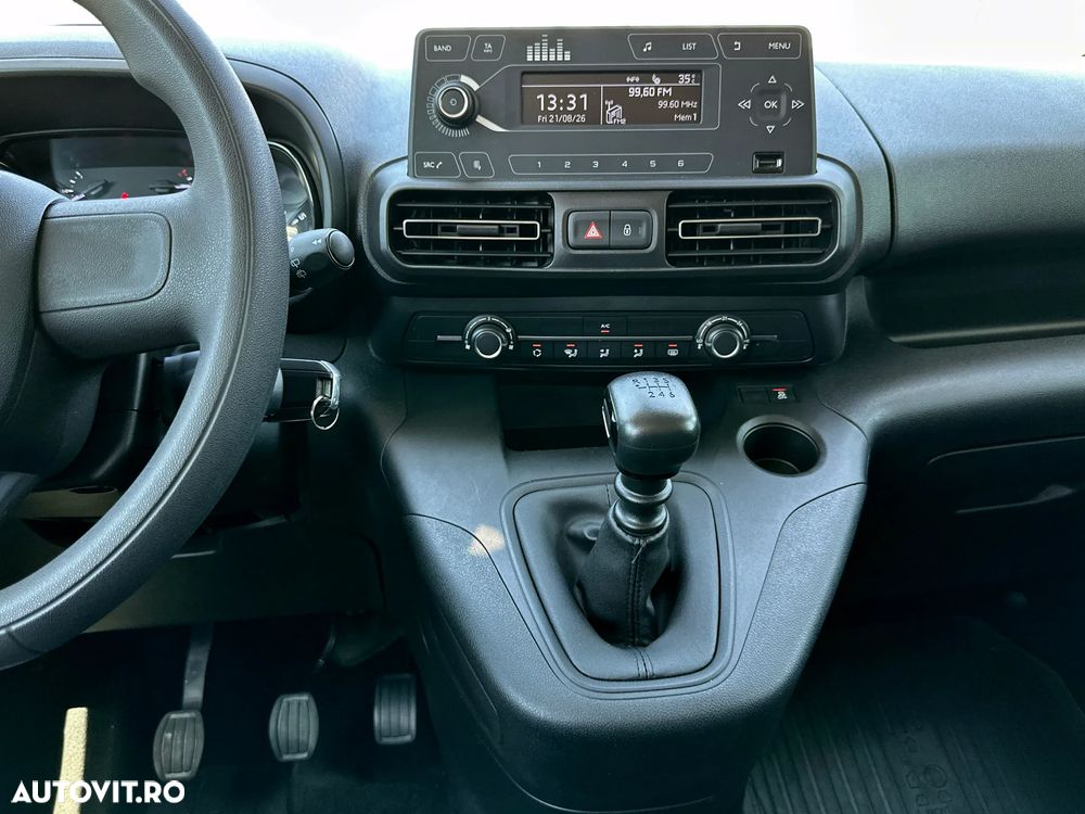 Toyota Proace 1.5 D-4D 102CP 6MT 4+1 L2 Comfort - 23