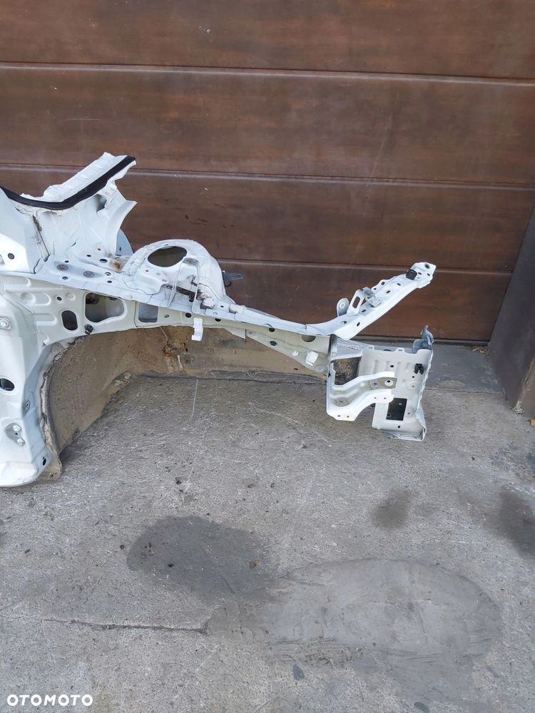 Toyota Auris II próg słupek prawy A B bok ćwiartka - 3