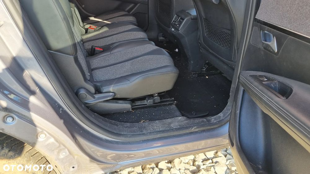 Peugeot 5008 PureTech 130 EAT8 Stop & Start Active Pack - 35