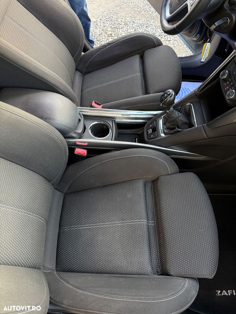 Opel Zafira 2.0 CDTI ECOTEC Cosmo - 21