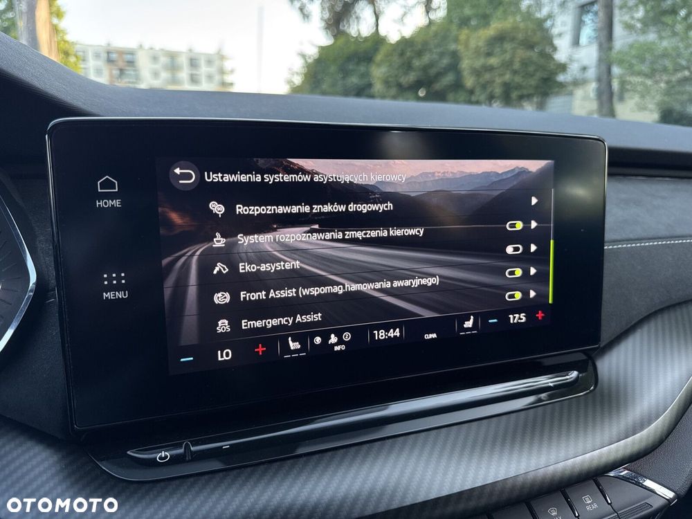 Skoda Octavia 2.0 TDI RS DSG - 22