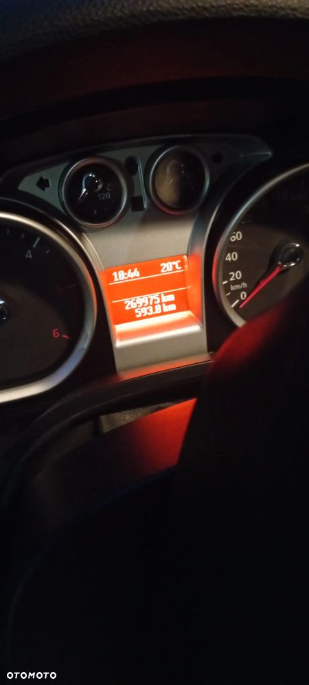 Ford Kuga - 26