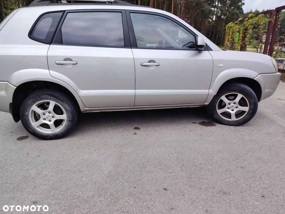 Hyundai Tucson ver-2-0-crdi-elegance-plus - 4