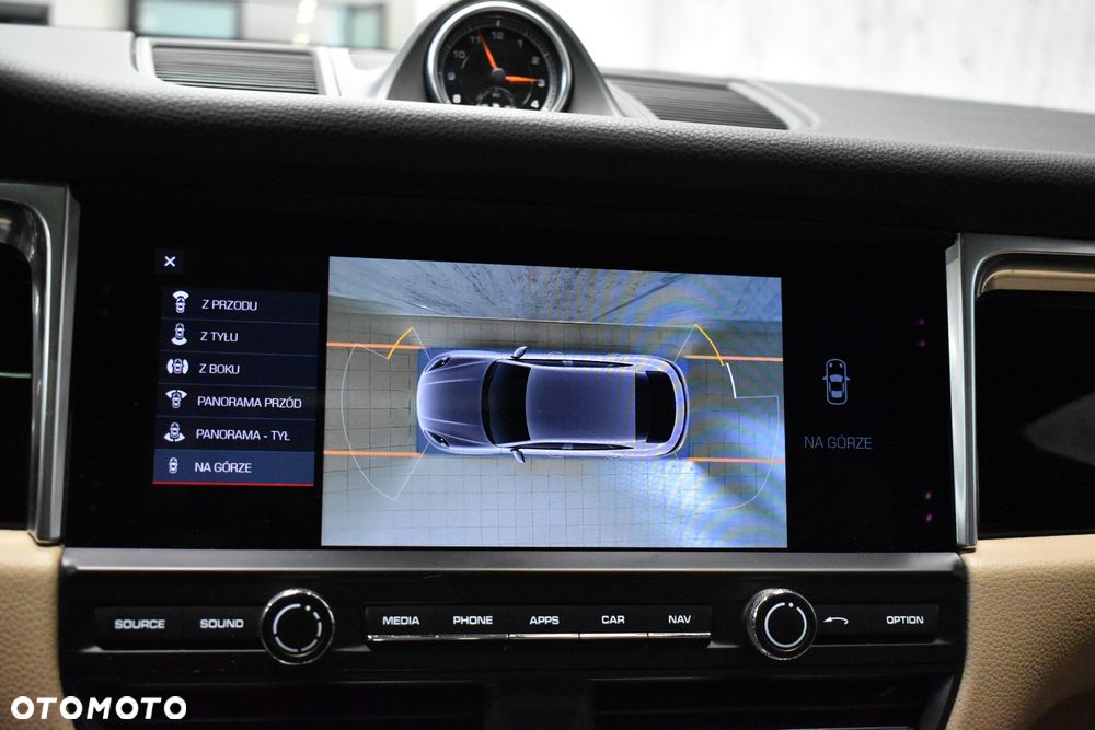 Porsche Macan Standard - 24