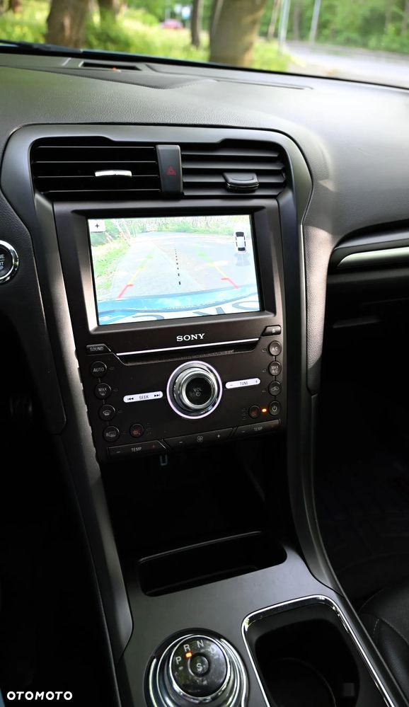 Ford Fusion 2.0 EcoBoost Titanium - 34