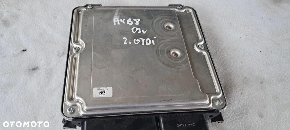 Sterownik Komputer Silnika 2.0 TDI Audi 03L906022MJ - 4
