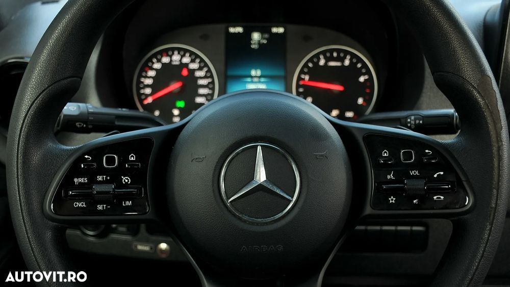 Mercedes-Benz Sprinter 516 - 16