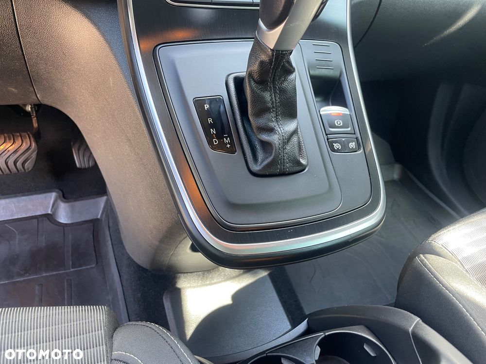 Renault Grand Scenic - 8