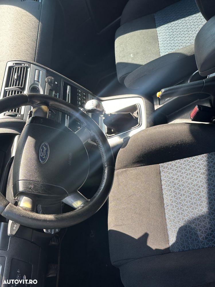 Ford Mondeo 2.0 Ambiente - 3