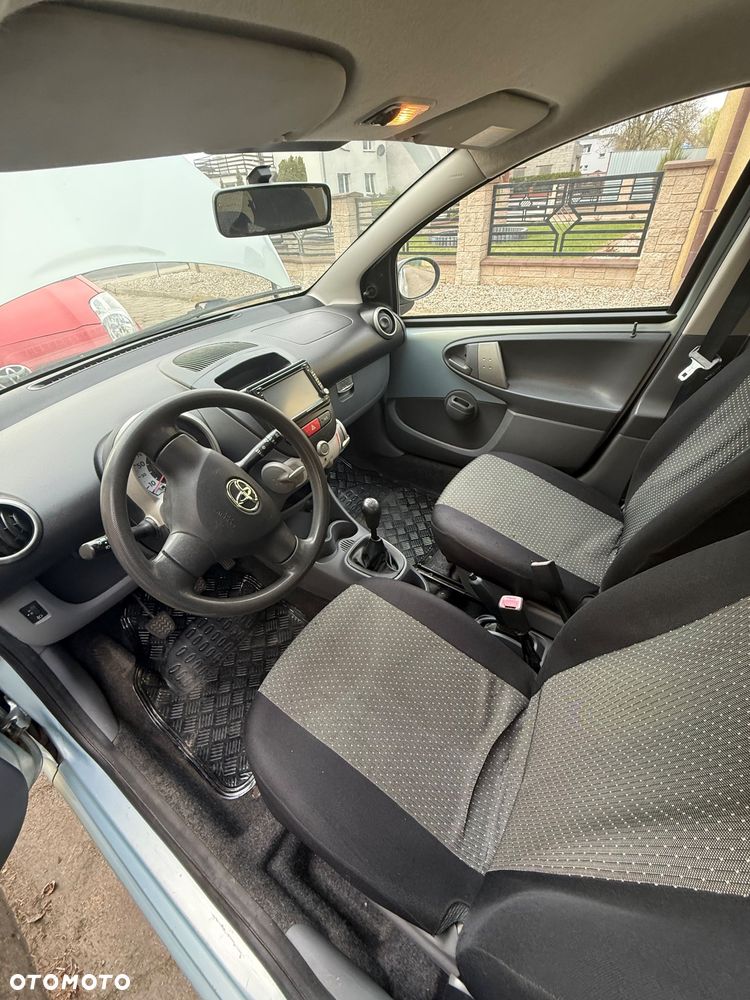 Toyota Aygo Blue - 9