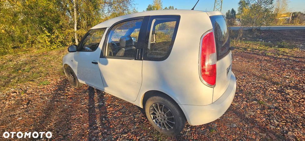 Skoda Roomster 1.4 16V - 4