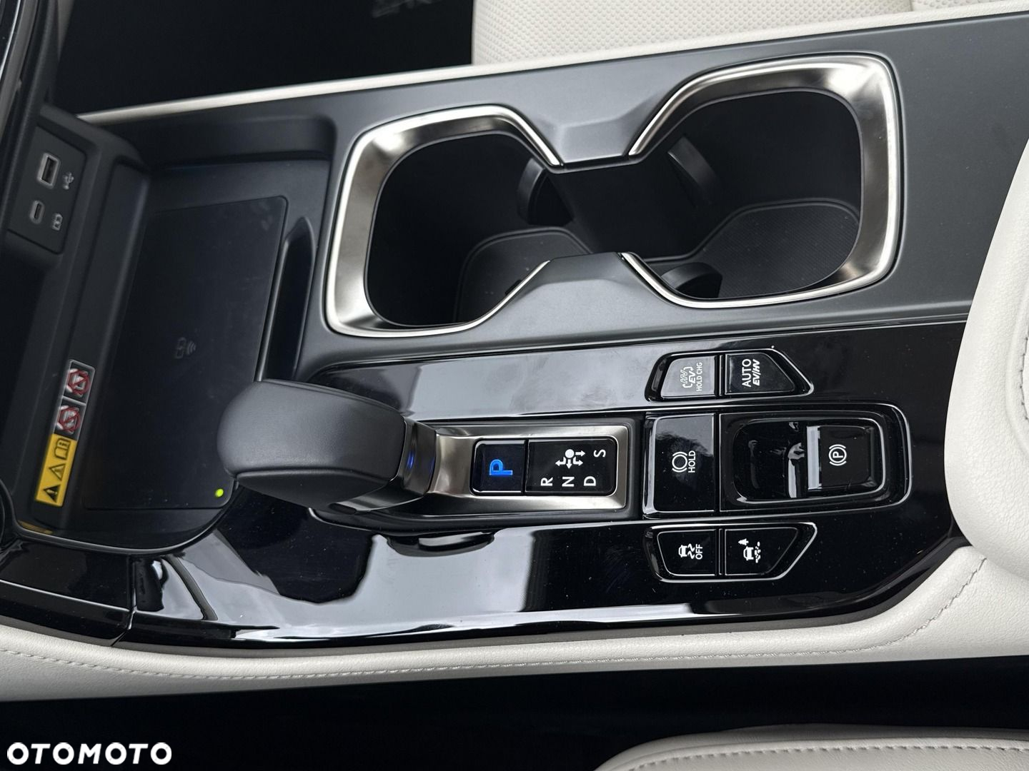 Lexus NX - 19