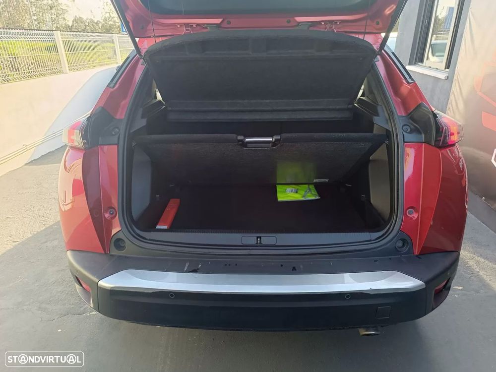 Peugeot 2008 - 11