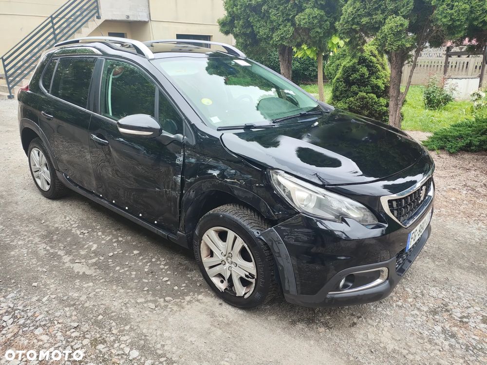 Peugeot 2008 BlueHDi 100 STOP & START Signature - 5